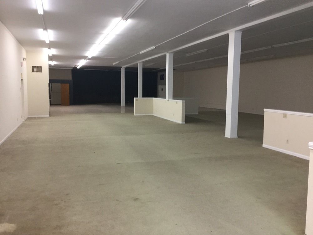 Former Furniture Showroom in Rio Grande City, TX: 302-306 E. 2nd Street, Rio Grande City, TX 78582